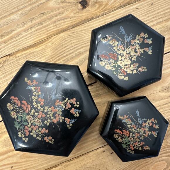 Japanese Stacking‎ Nesting Boxes Hexagon Container 3 Tier Black Lacquer Peacock - Picture 7 of 14